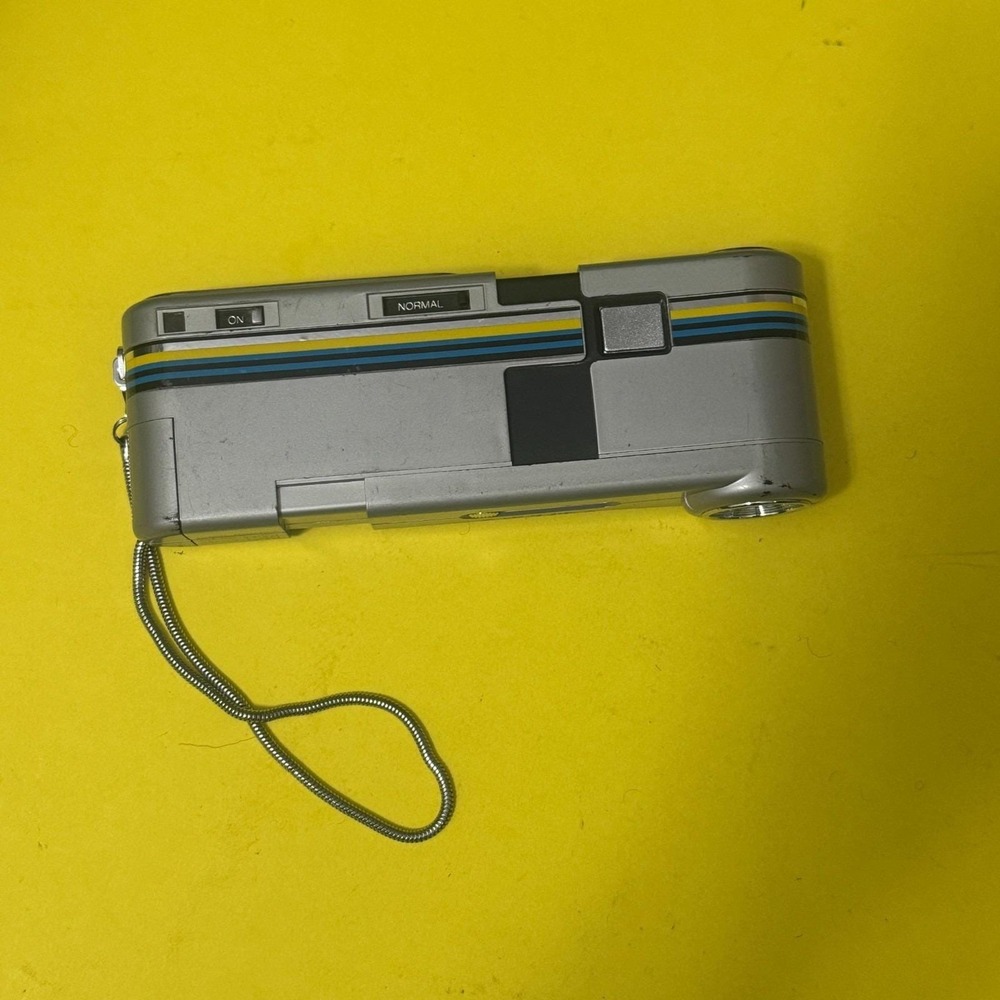 ITT Fashionflash 405-S 110 Film Camera Dual Lens Flash 1980s Vintage Star Wars